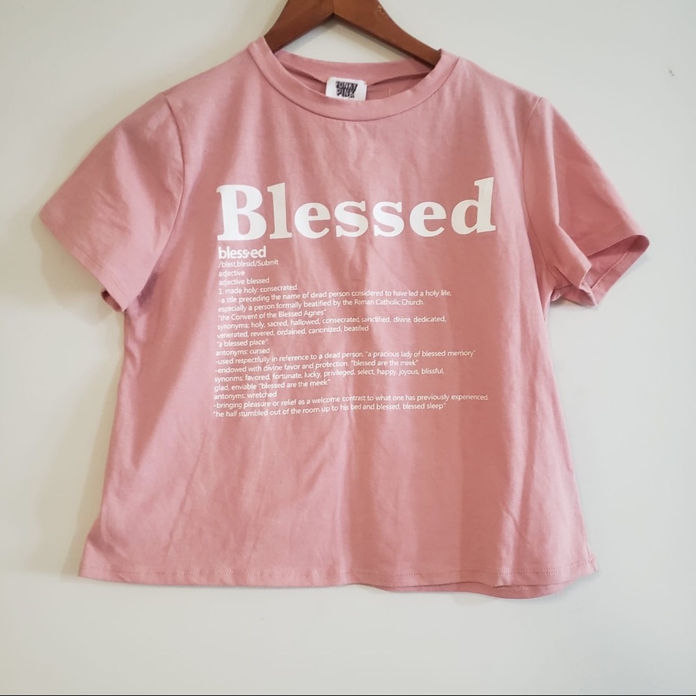 Funky Pink crop top “Blessed” coral color
